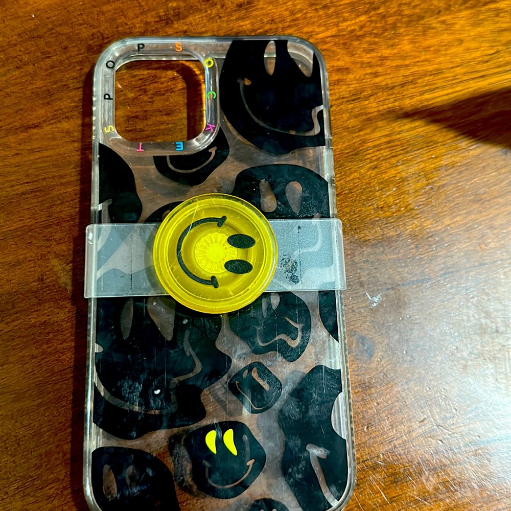 iPhone 12/13 pro max pop socket case